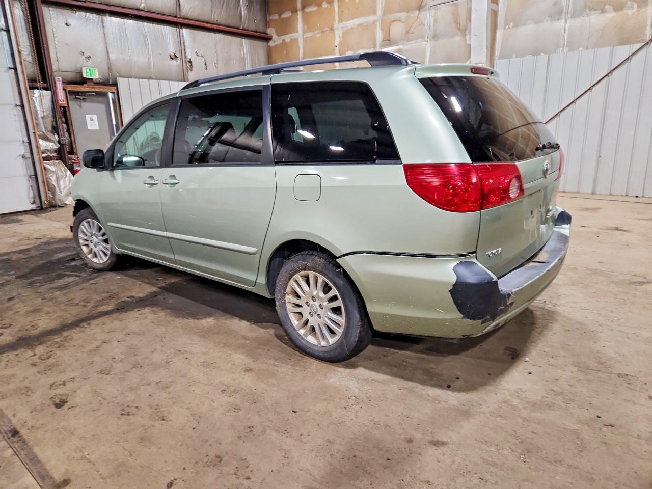 2008 TOYOTA SIENNA