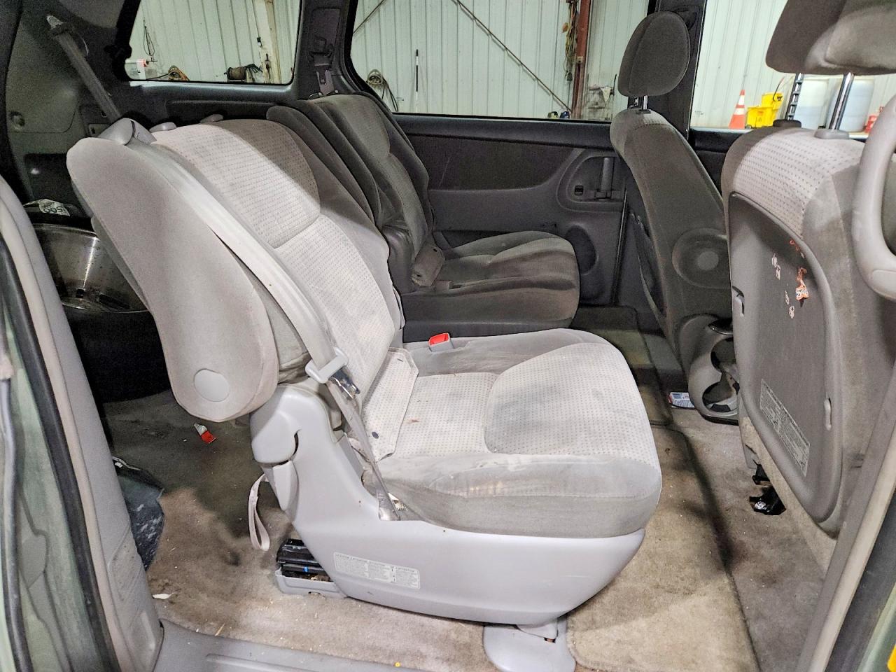 2008 TOYOTA SIENNA