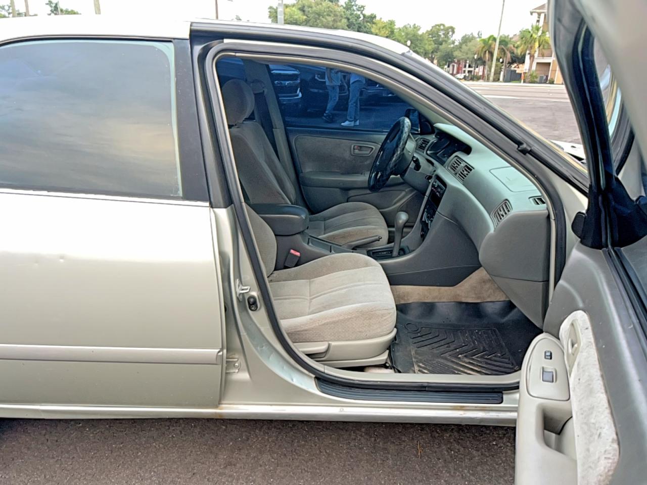 2000 TOYOTA CAMRY
