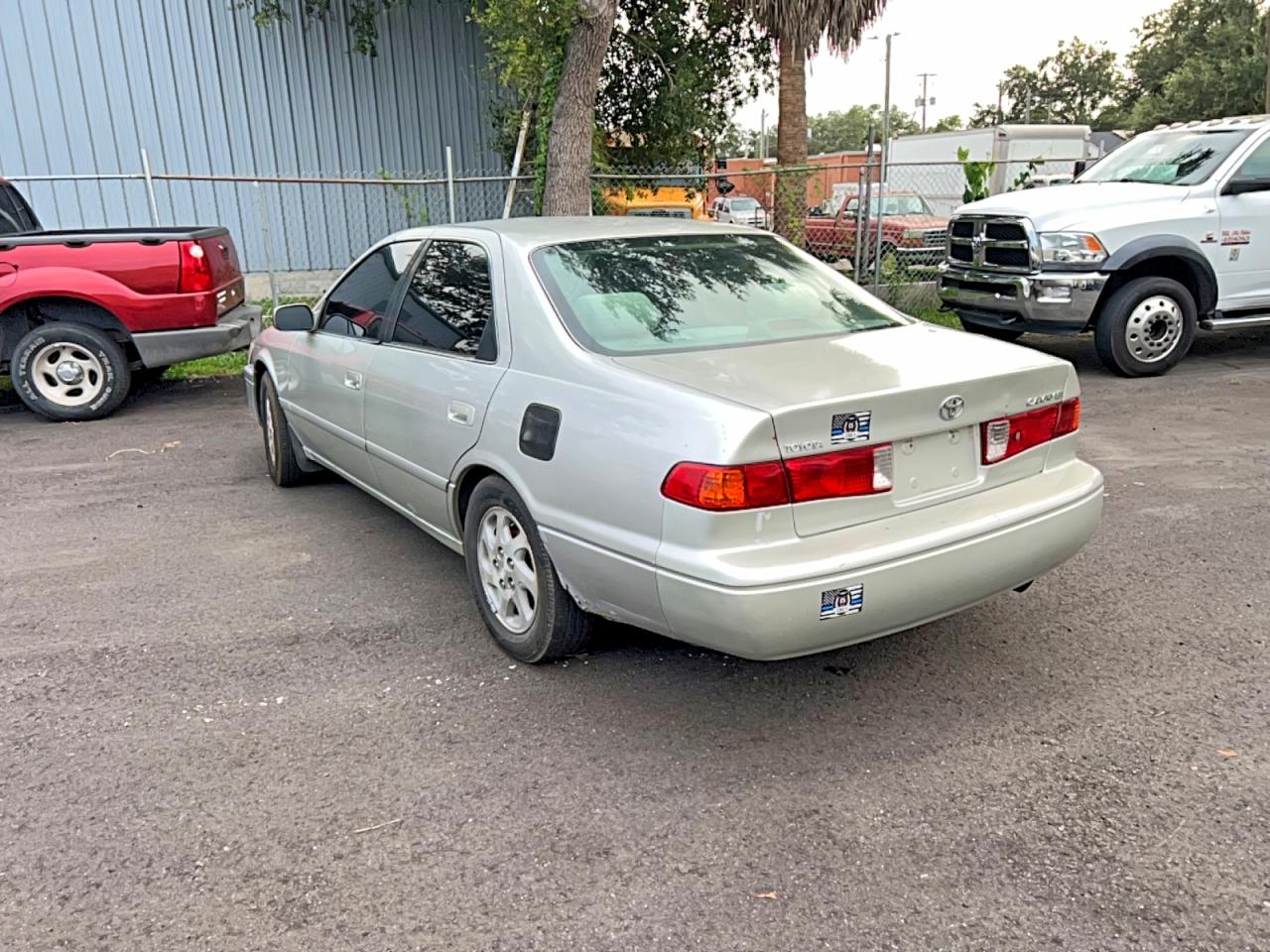 2000 TOYOTA CAMRY