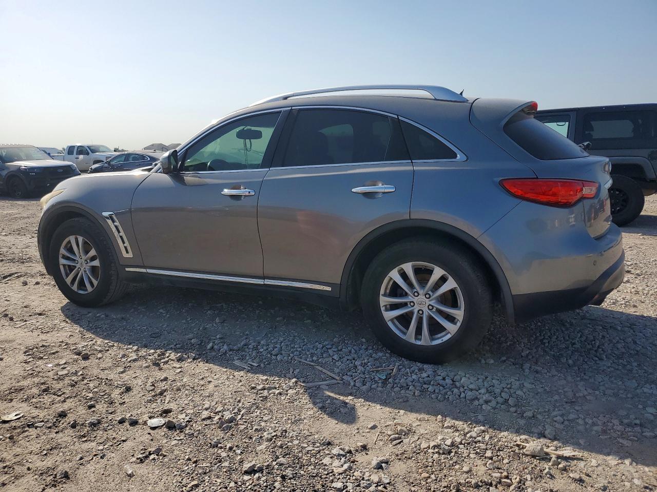 2012 INFINITI FX35