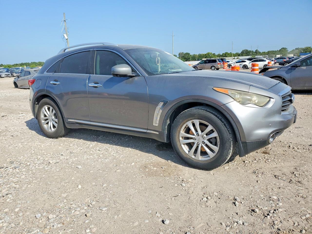 2012 INFINITI FX35