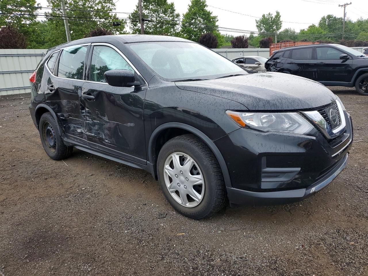 2017 NISSAN ROGUE