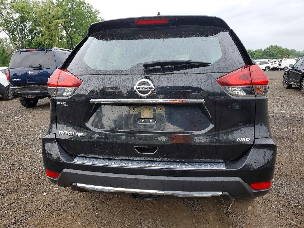 2017 NISSAN ROGUE