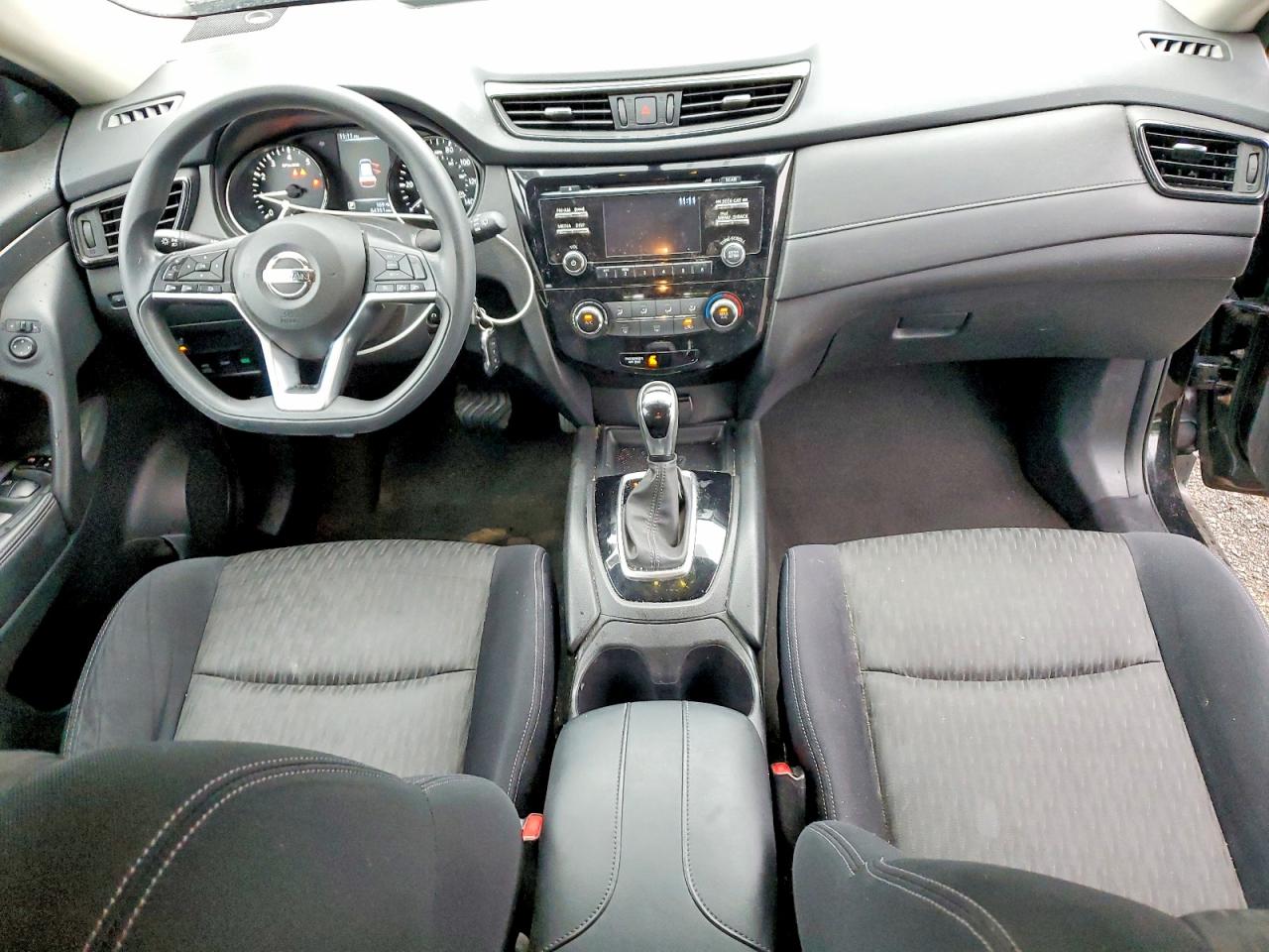 2017 NISSAN ROGUE