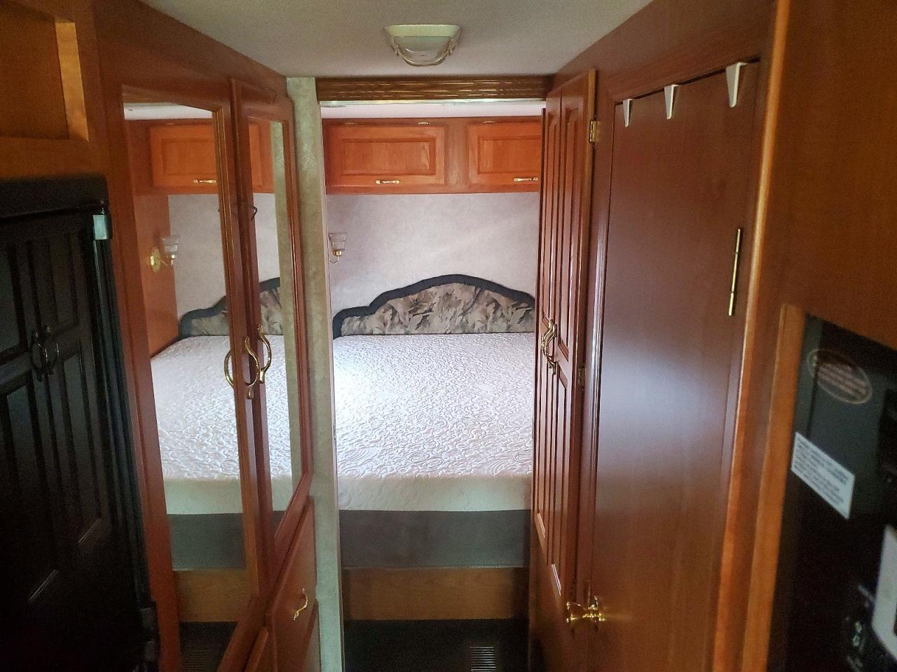 2003 COACHMEN RV F550