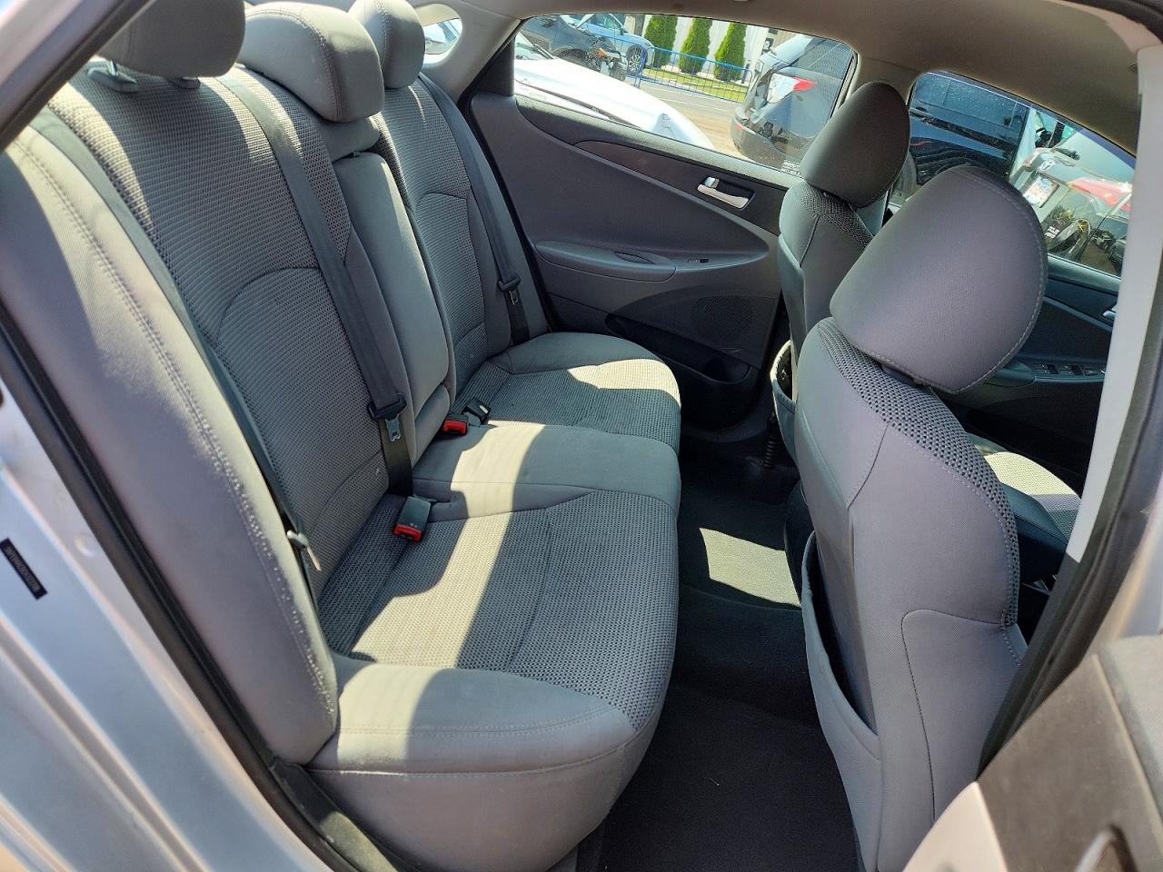 2012 HYUNDAI SONATA