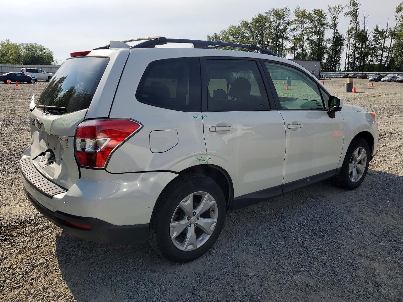 2016 SUBARU FORESTER