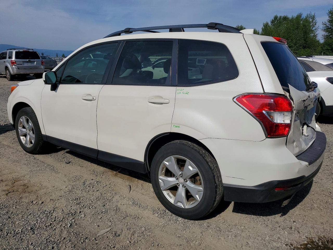 2016 SUBARU FORESTER