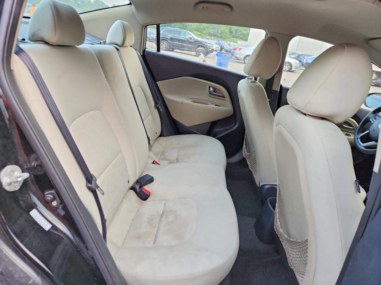 2013 KIA RIO