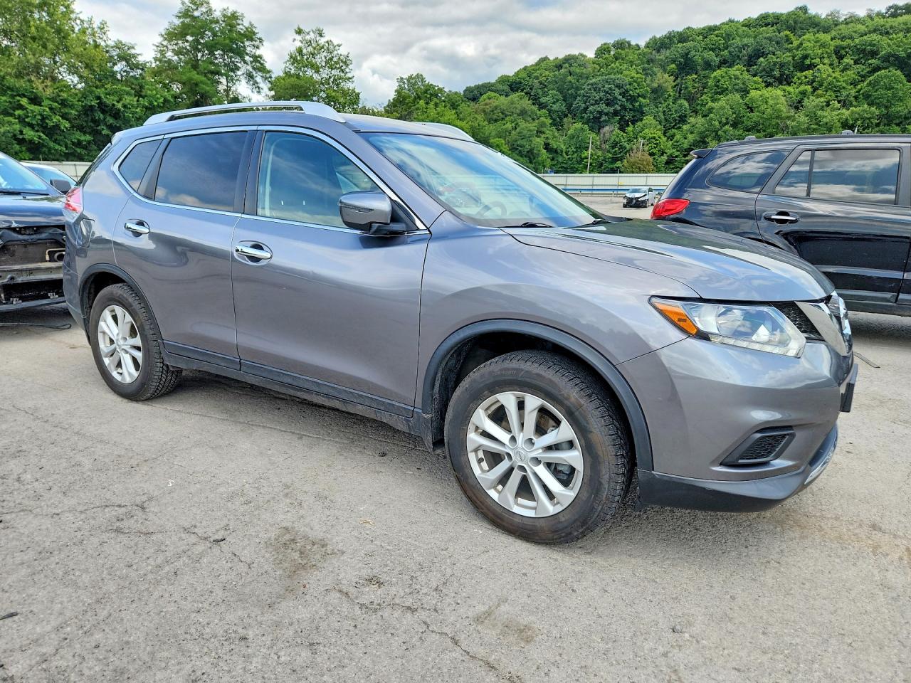 2016 NISSAN ROGUE