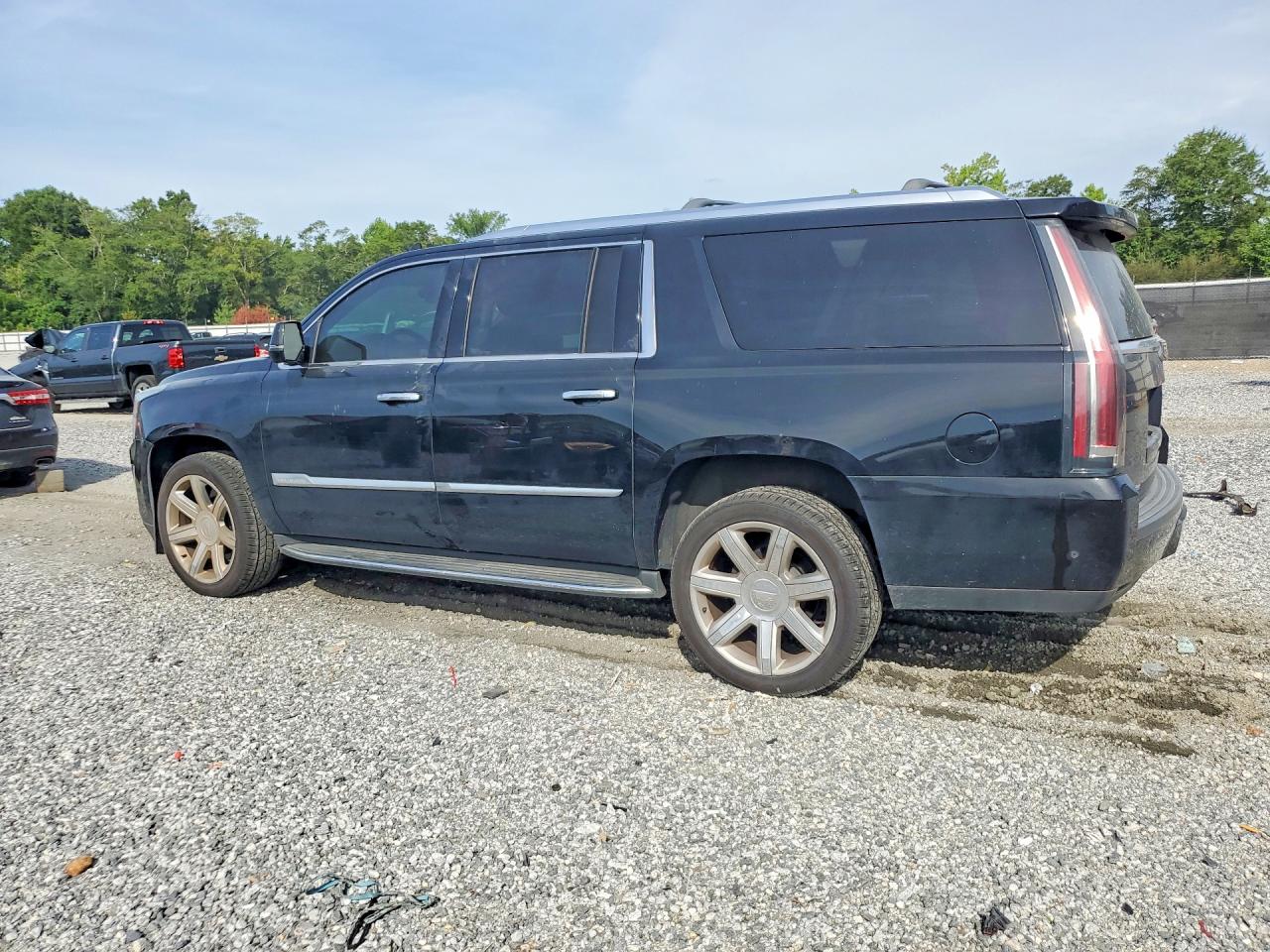 2018 CADILLAC ESCALADE