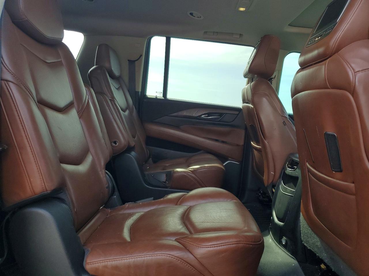 2018 CADILLAC ESCALADE