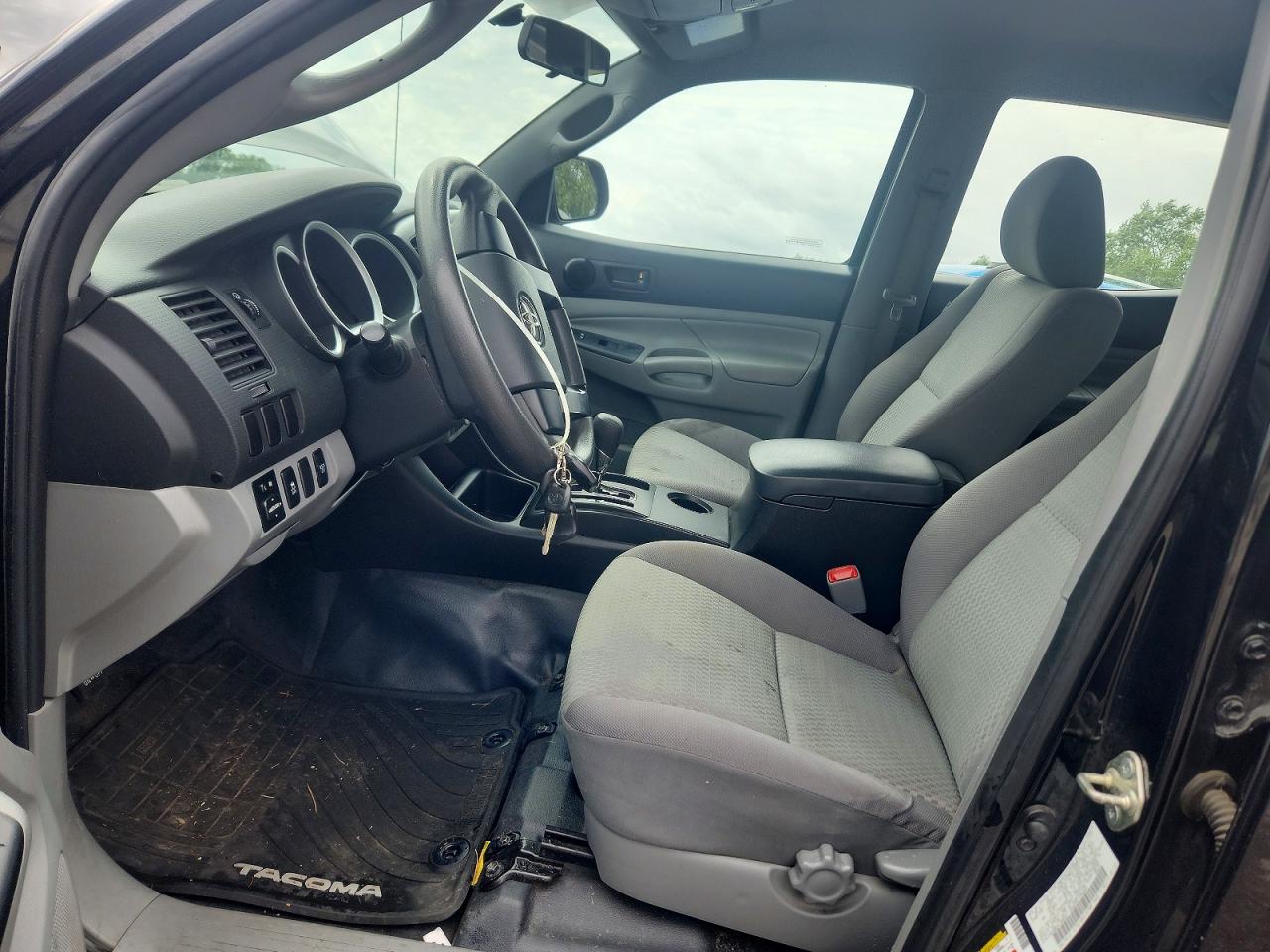 2014 TOYOTA TACOMA