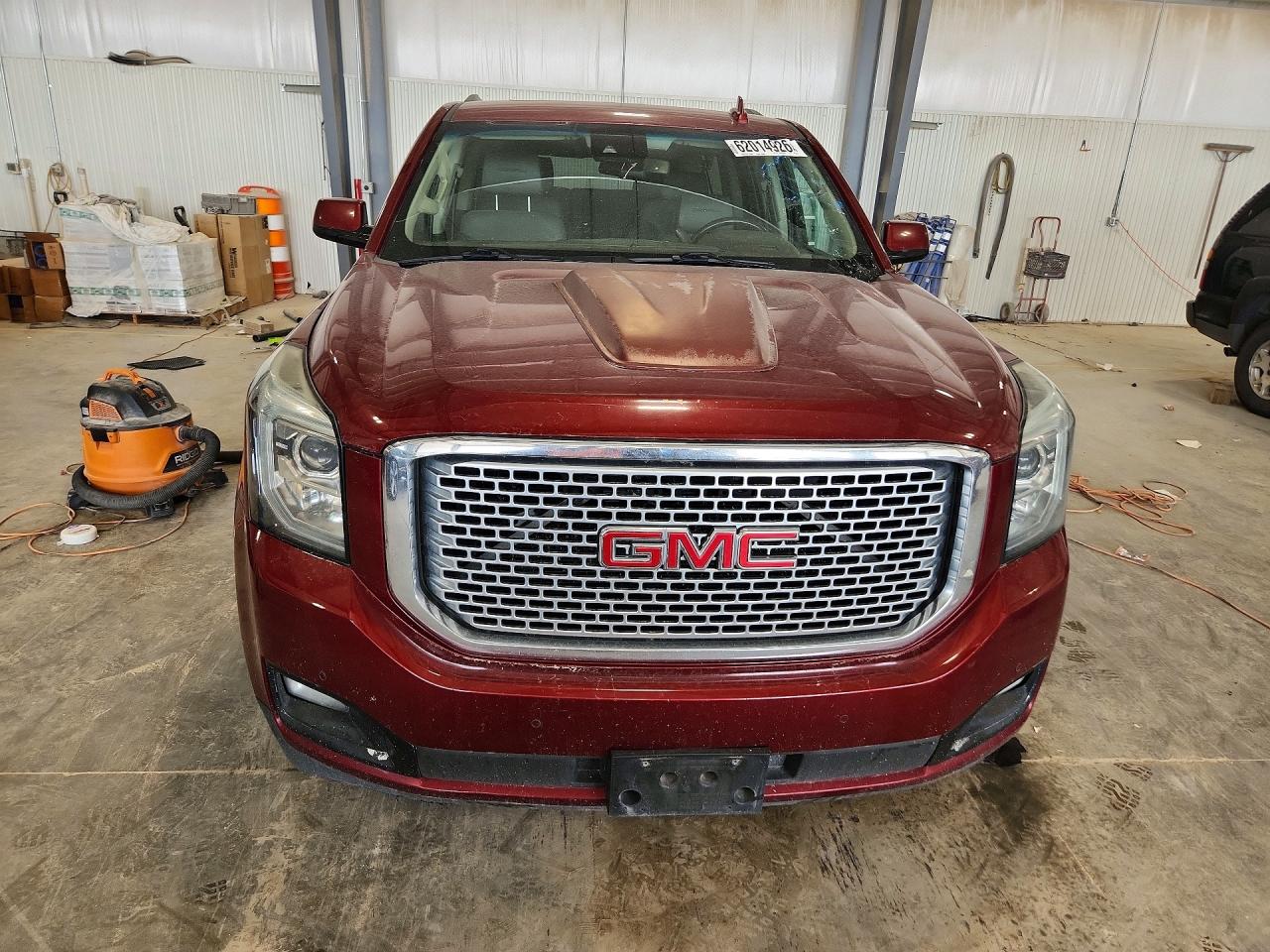 2016 GMC YUKON