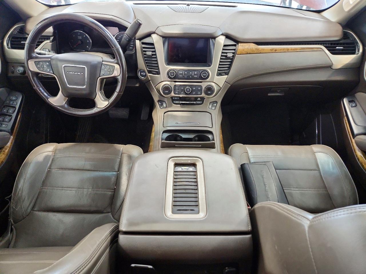 2016 GMC YUKON