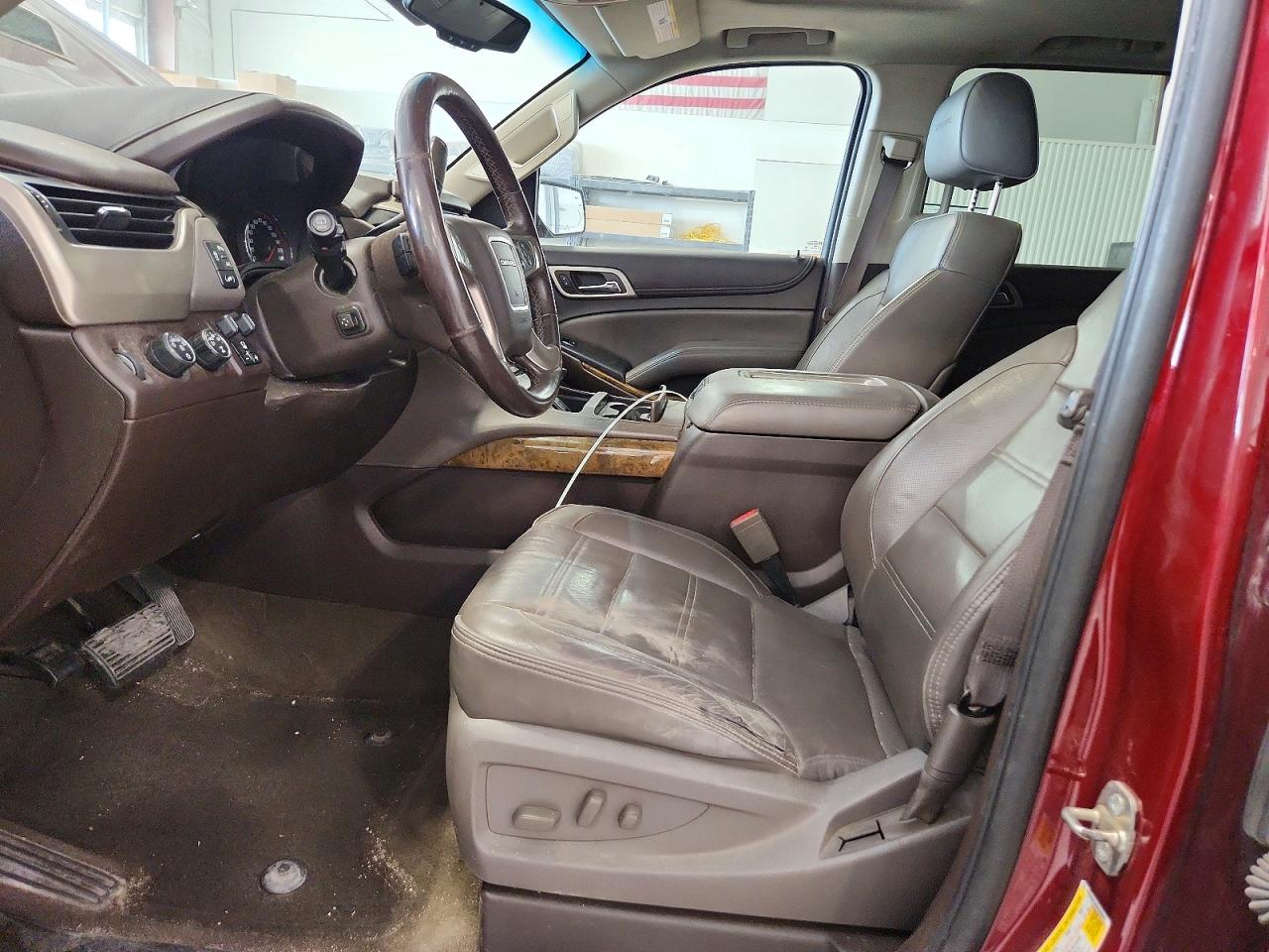 2016 GMC YUKON