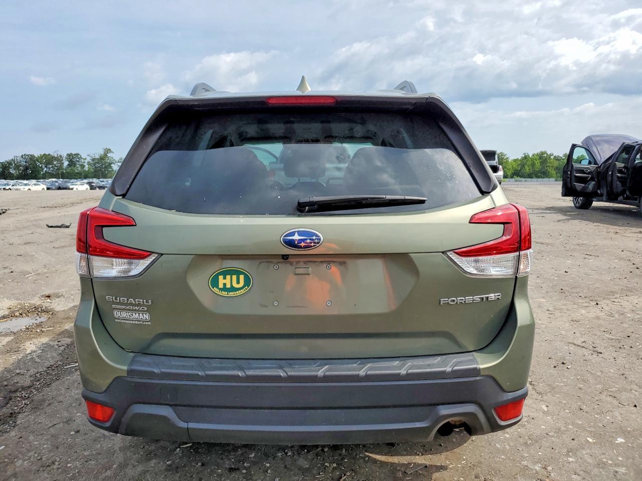 2021 SUBARU FORESTER