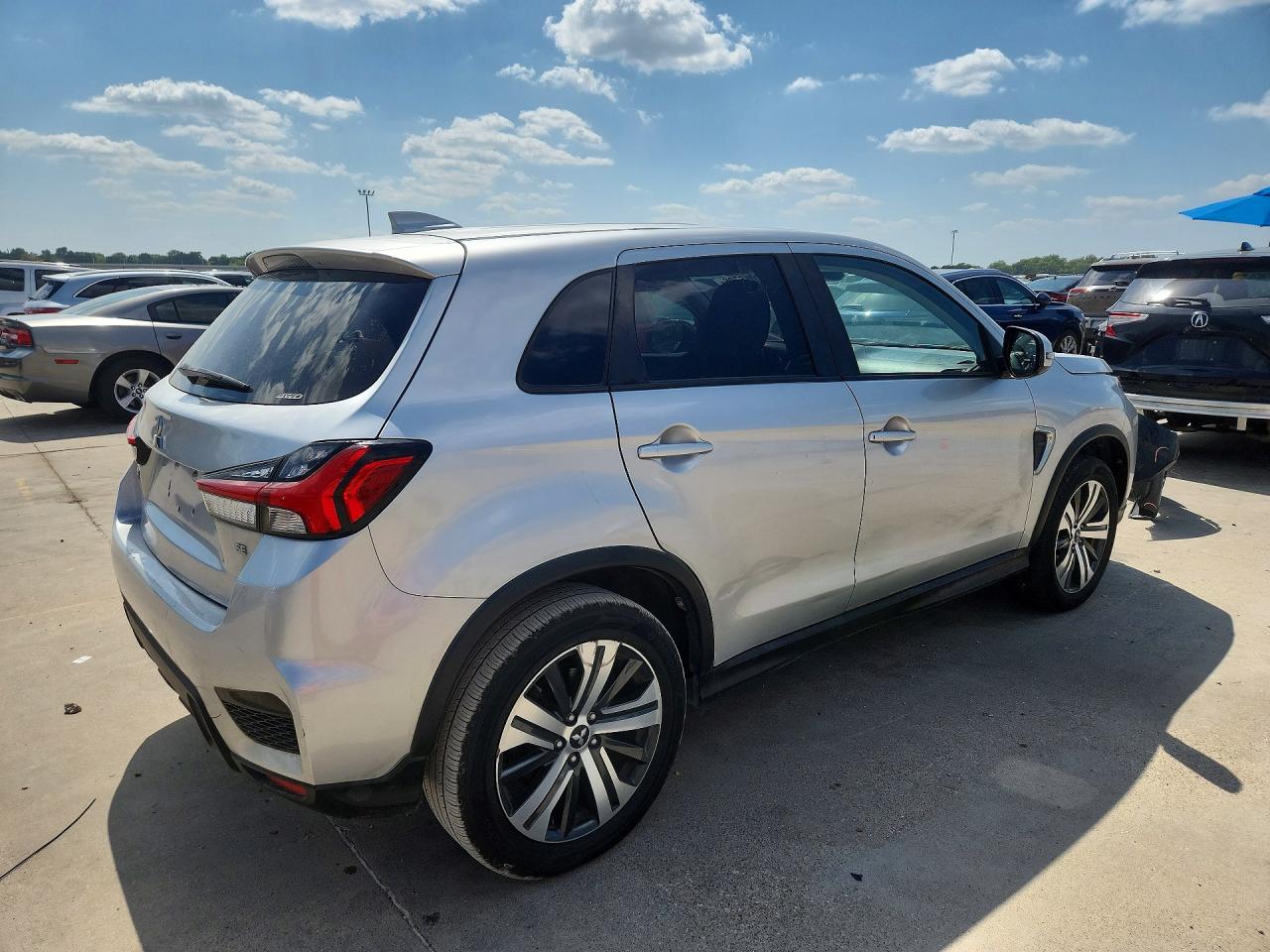 2020 MITSUBISHI OUTLANDER