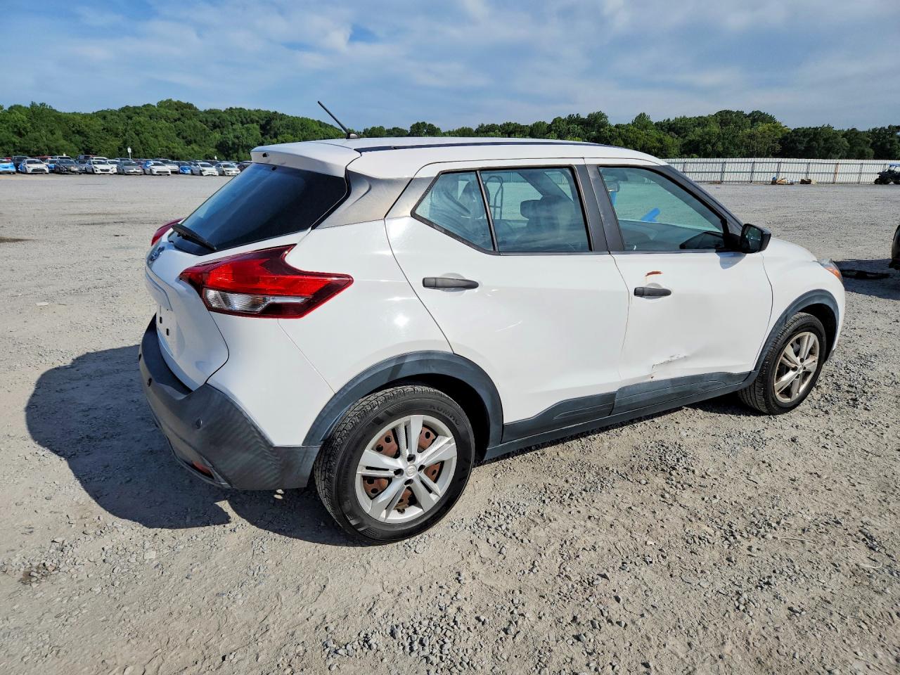 2020 NISSAN KICKS