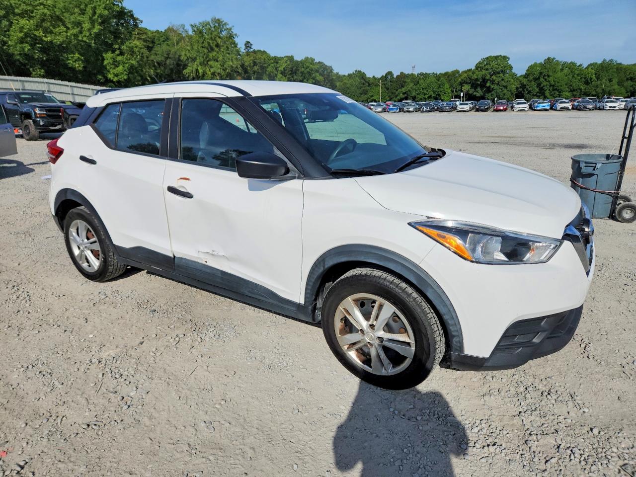 2020 NISSAN KICKS