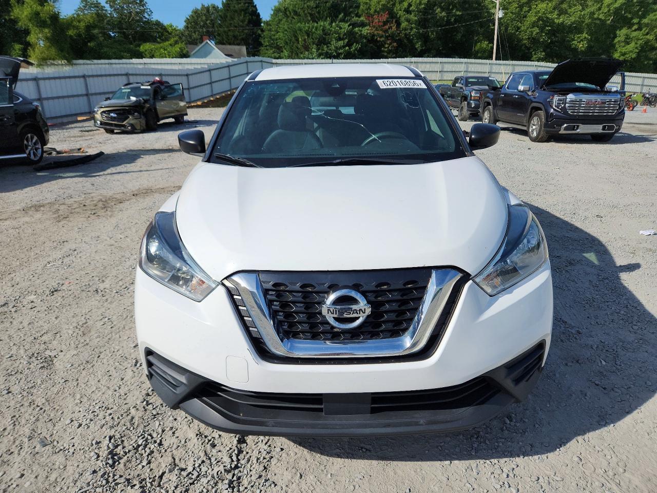 2020 NISSAN KICKS