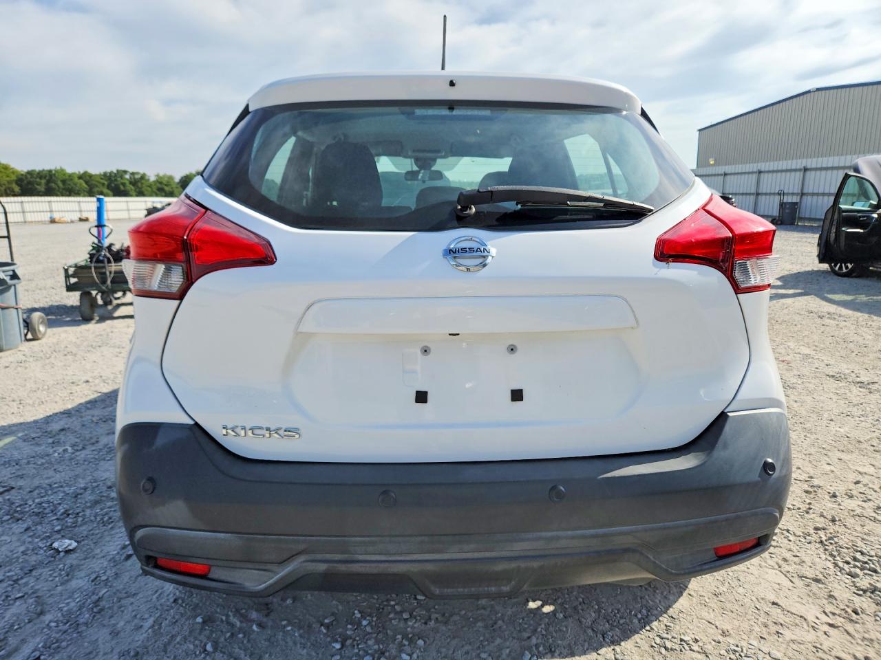 2020 NISSAN KICKS