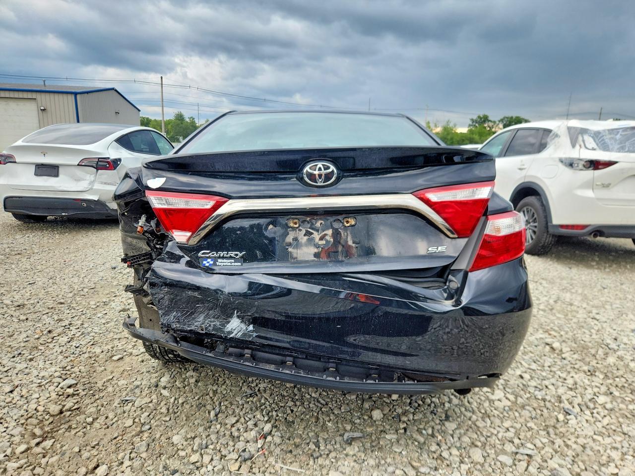 2016 TOYOTA CAMRY