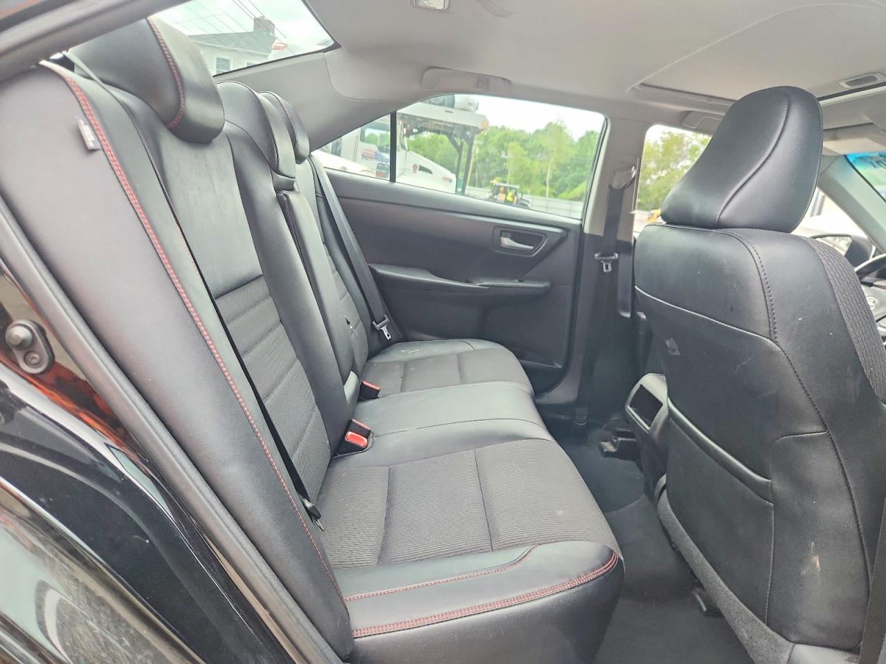 2016 TOYOTA CAMRY