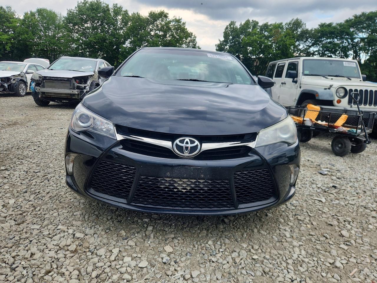 2016 TOYOTA CAMRY
