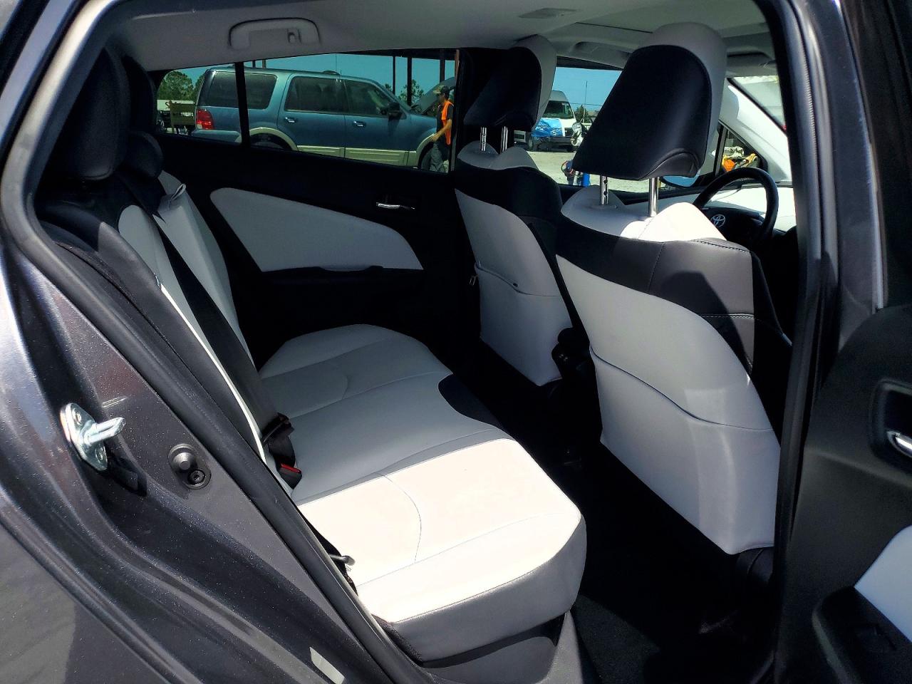 2019 TOYOTA PRIUS