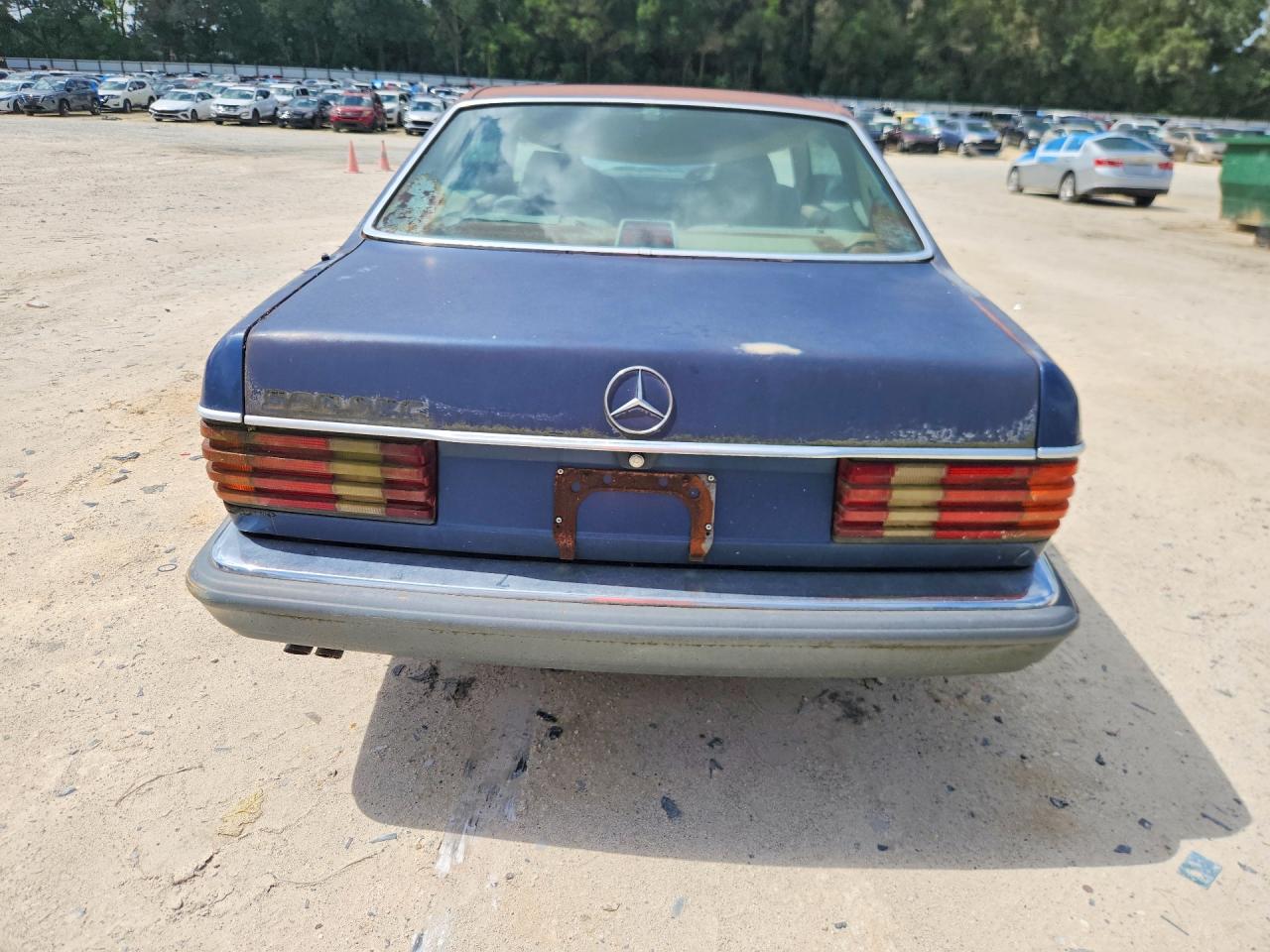 1987 MERCEDES-BENZ 560-CLASS