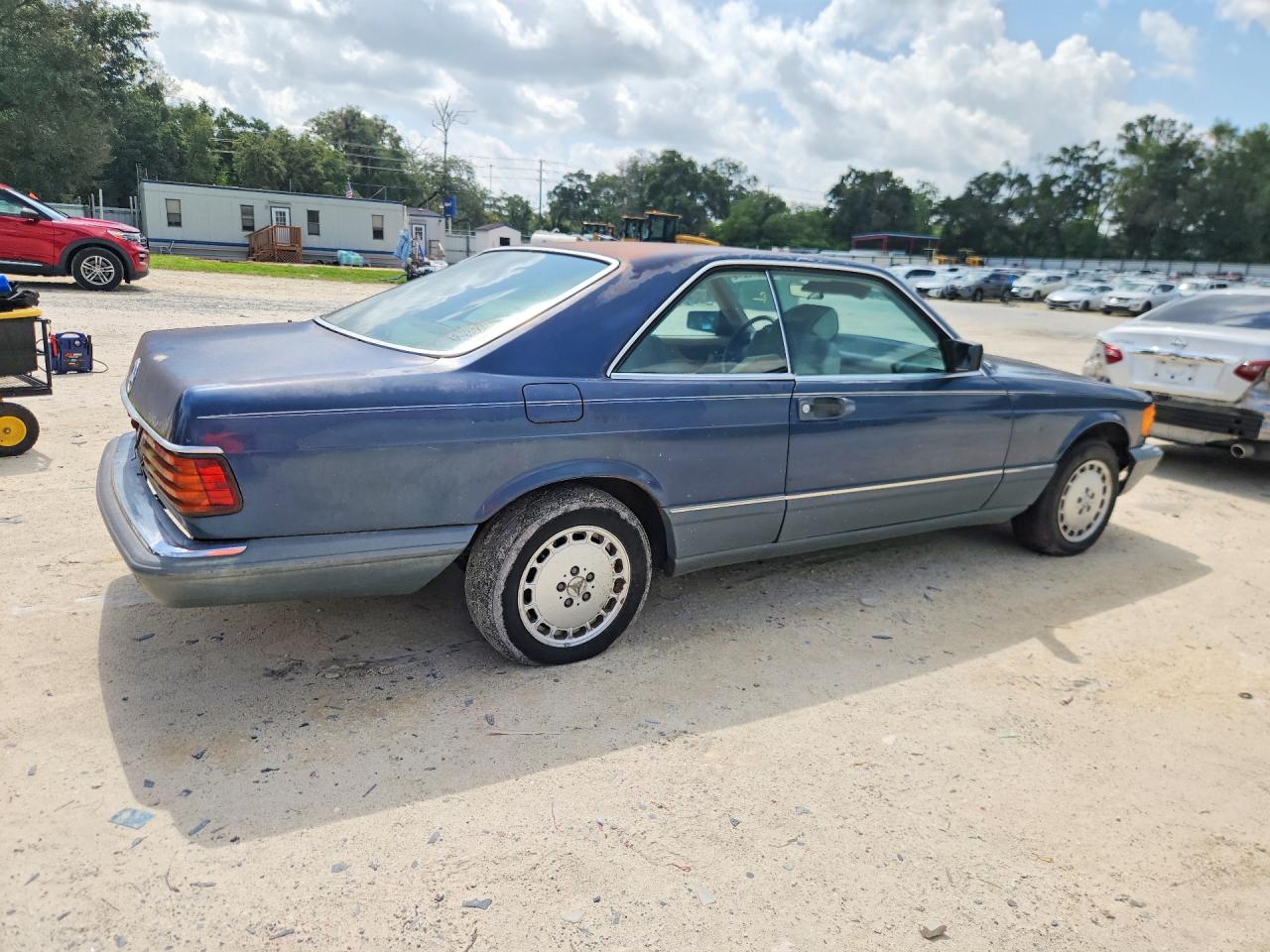 1987 MERCEDES-BENZ 560-CLASS