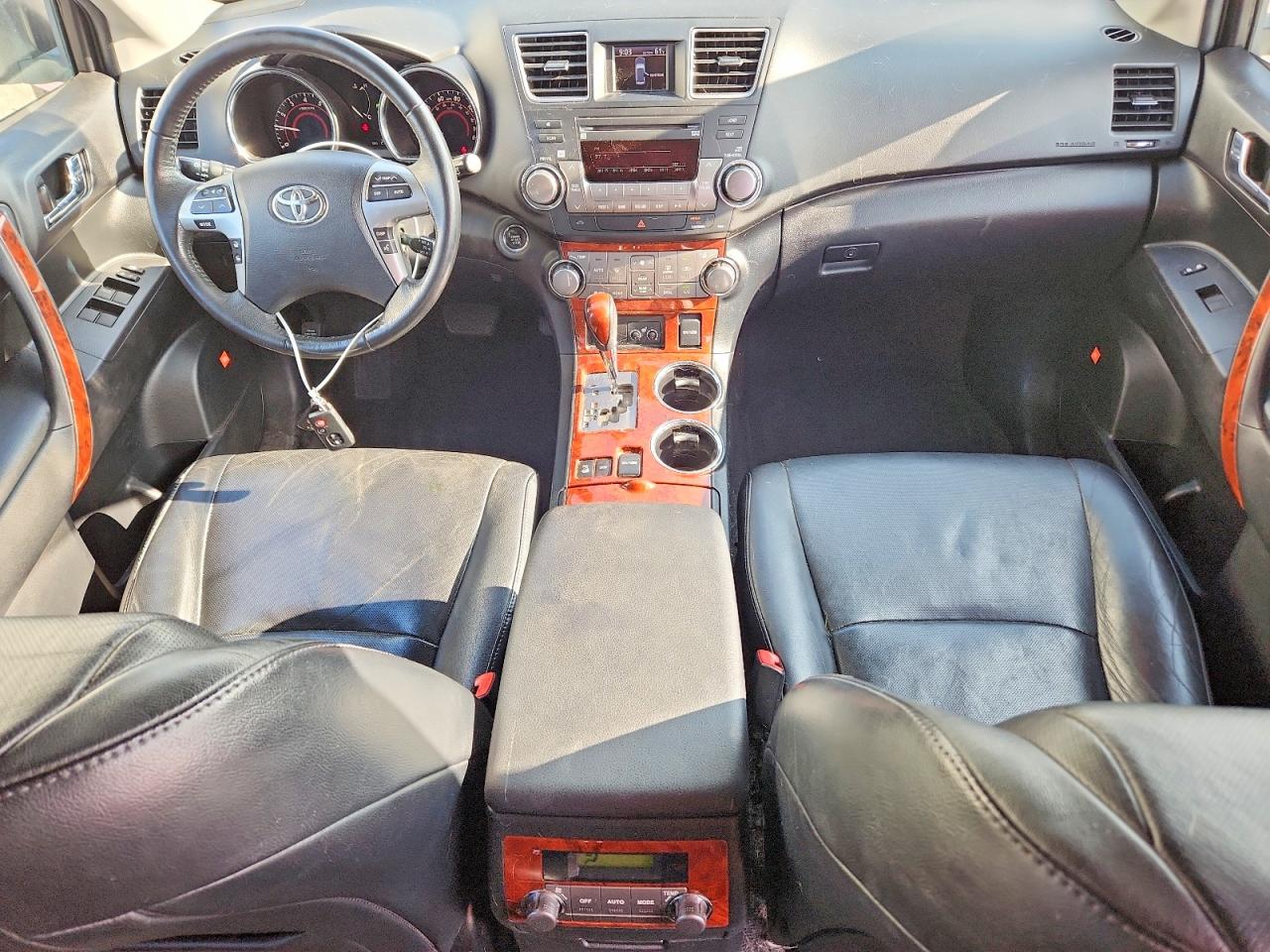 2012 TOYOTA HIGHLANDER