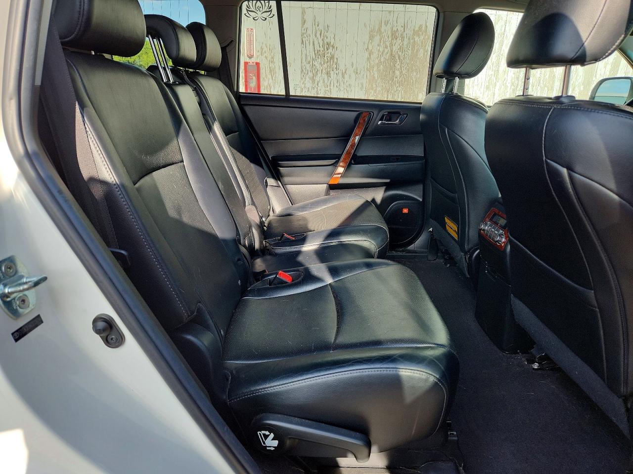 2012 TOYOTA HIGHLANDER