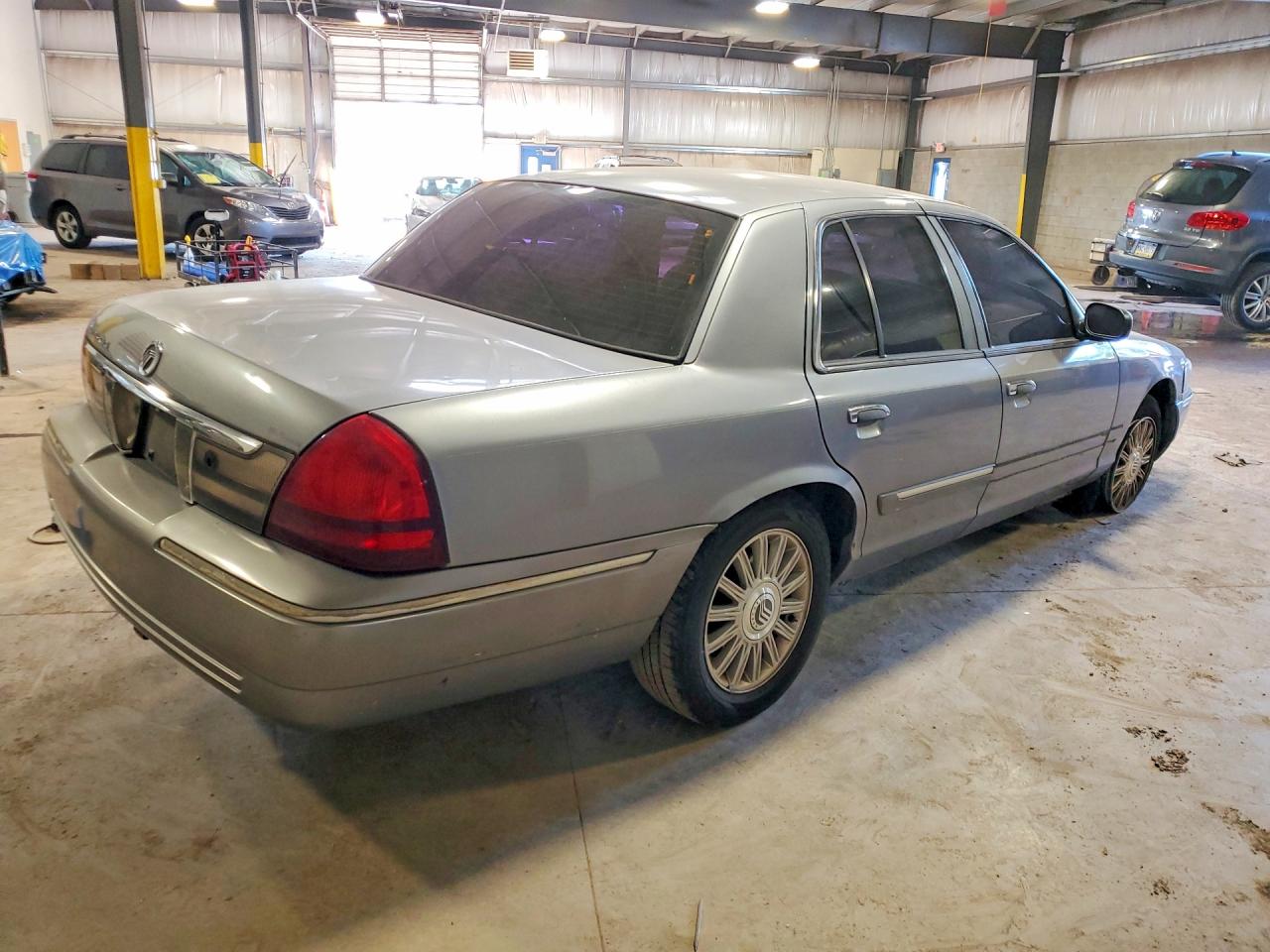 2006 MERCURY GRMARQUIS