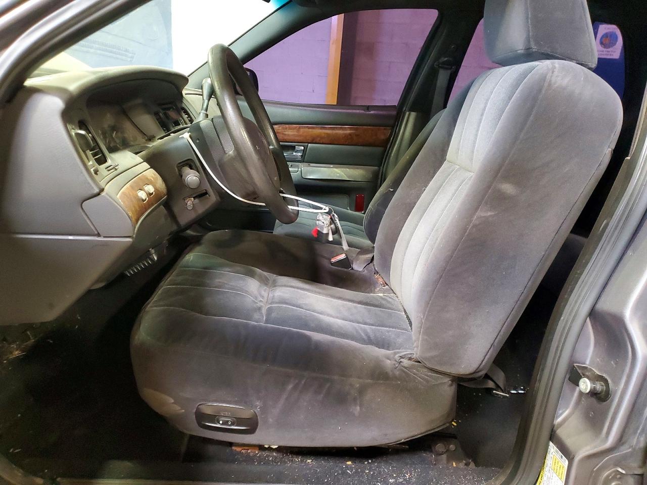 2006 MERCURY GRMARQUIS
