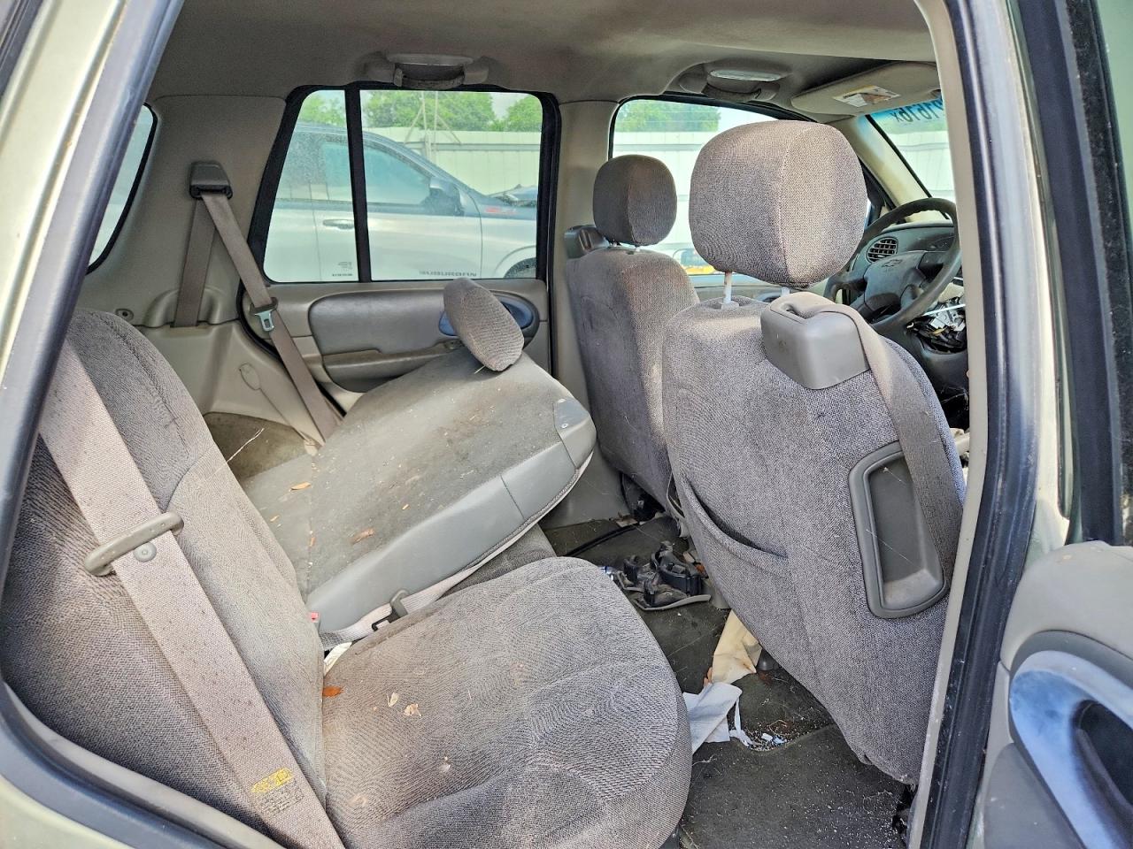 2004 CHEVROLET TRAILBLAZE