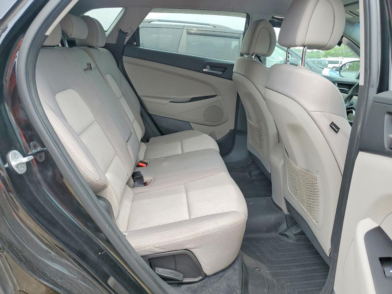 2016 HYUNDAI TUCSON