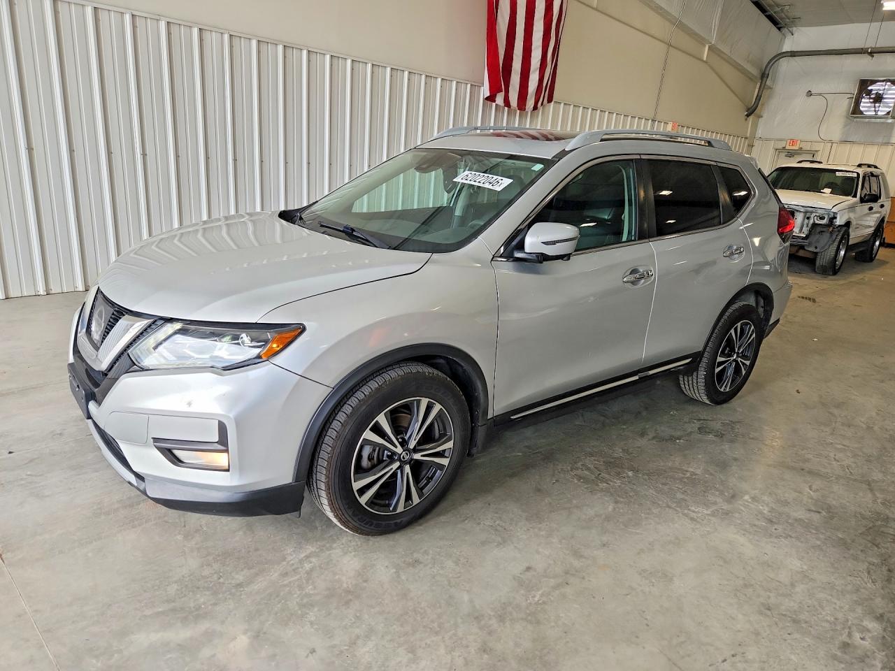 2017 NISSAN ROGUE
