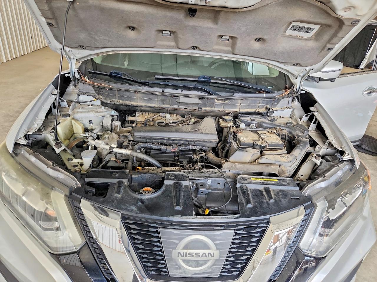 2017 NISSAN ROGUE