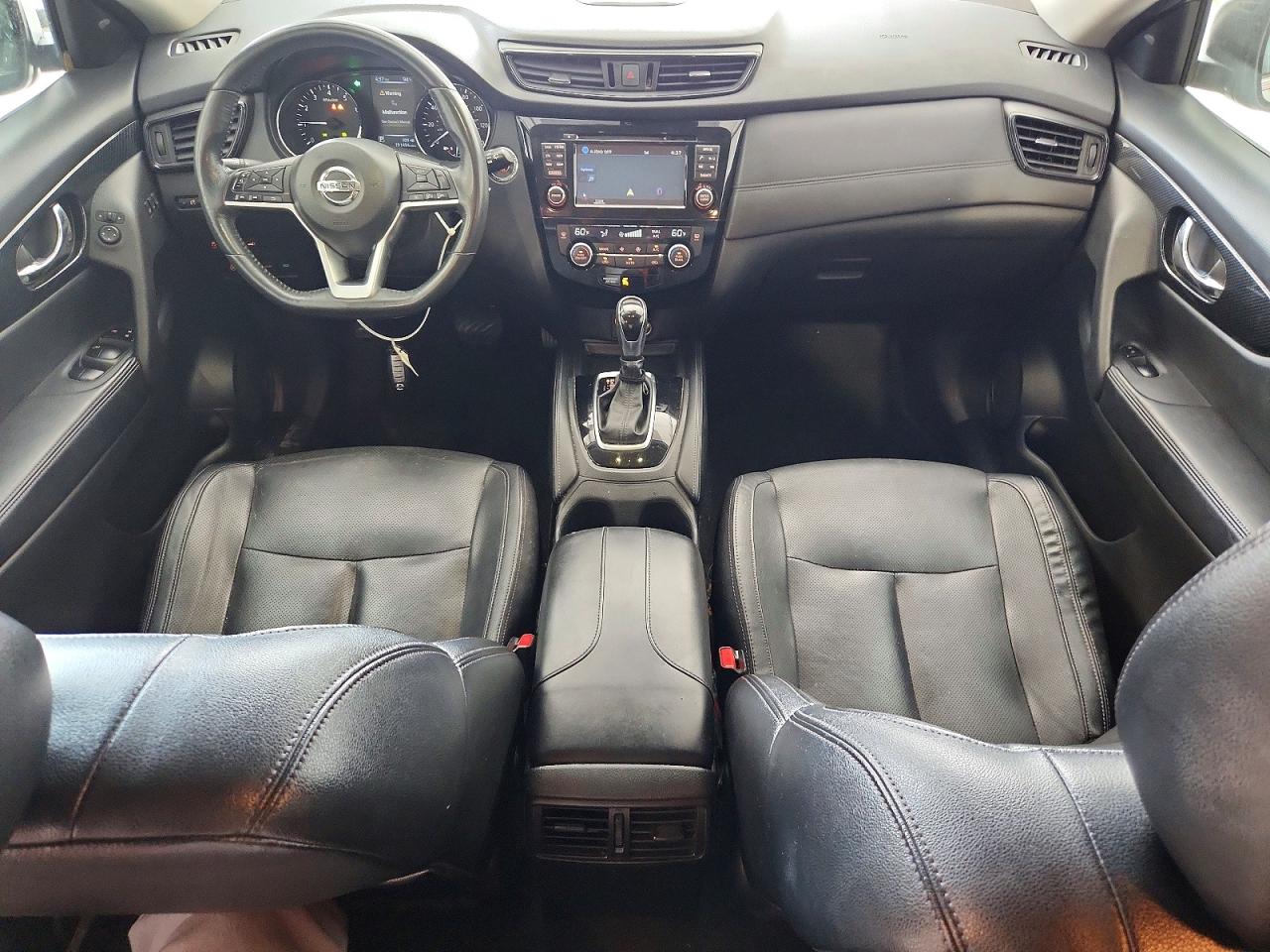 2017 NISSAN ROGUE