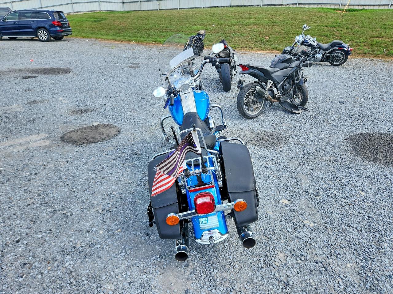 2011 HARLEY-DAVIDSON FL