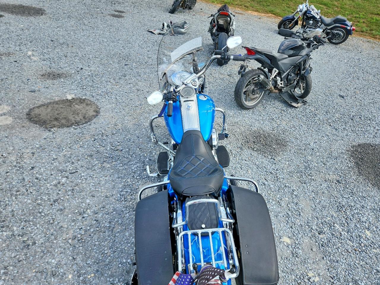 2011 HARLEY-DAVIDSON FL