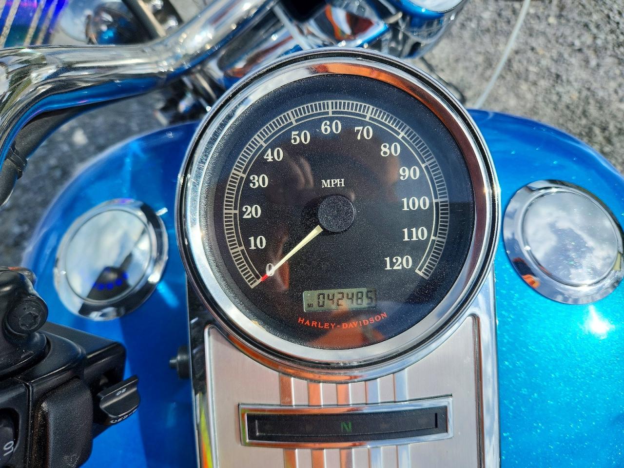 2011 HARLEY-DAVIDSON FL