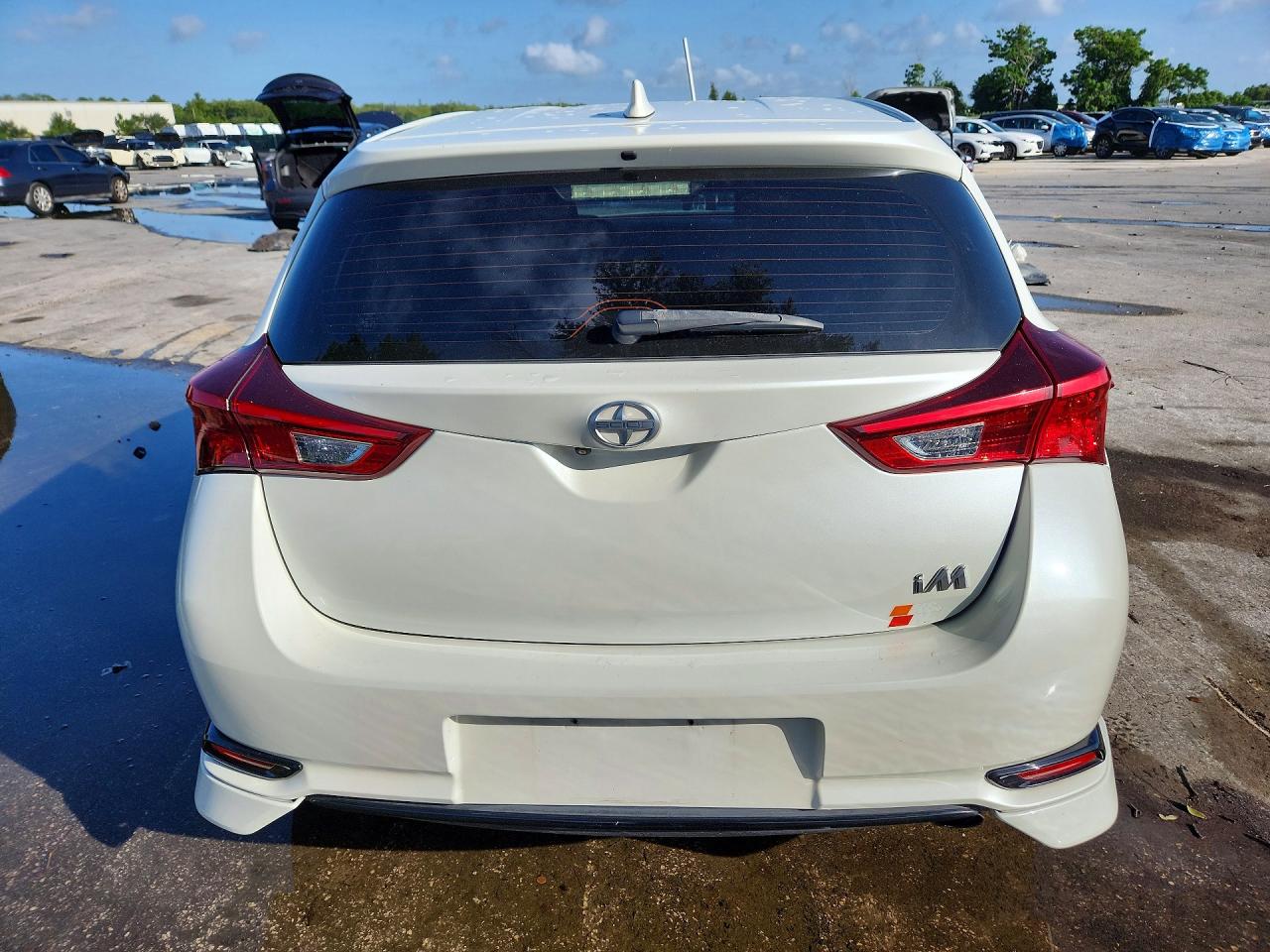 2016 SCION IM