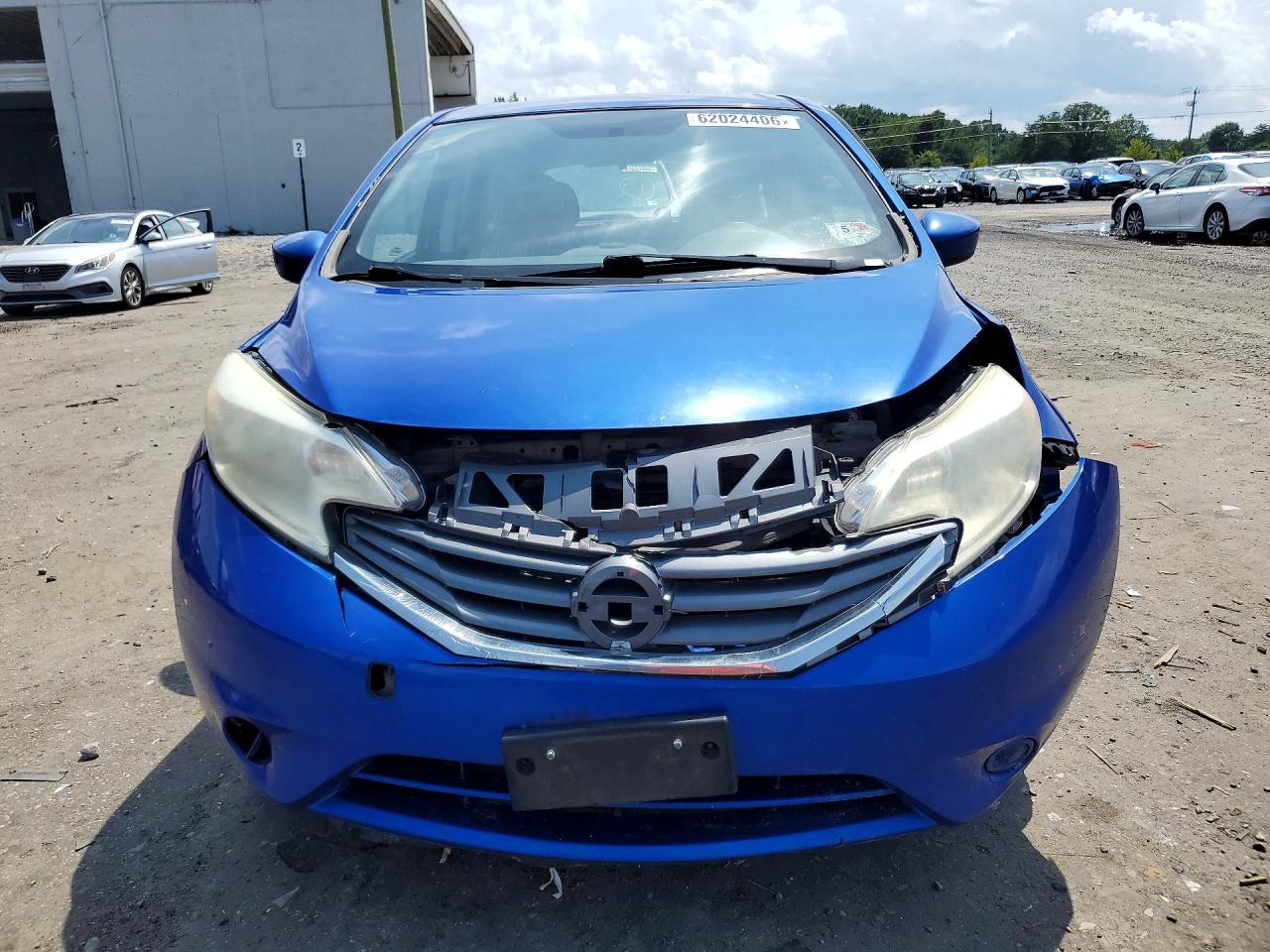 2015 NISSAN VERSA