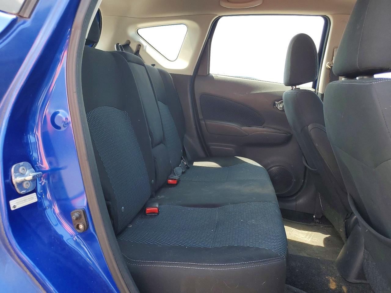 2015 NISSAN VERSA