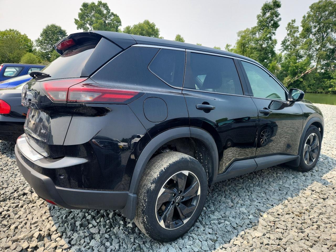 2025 NISSAN ROGUE