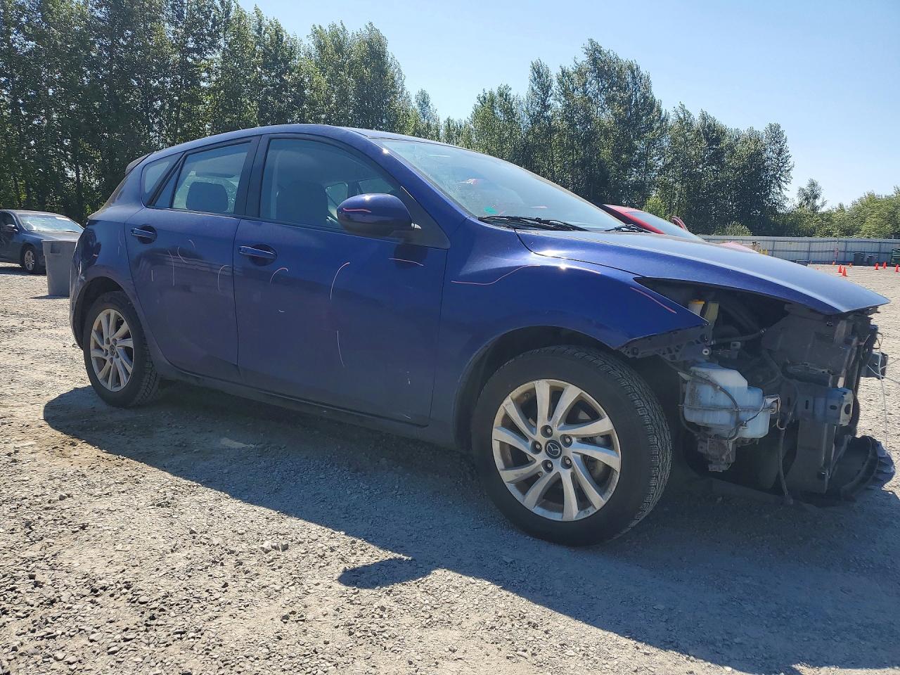 2013 MAZDA 3